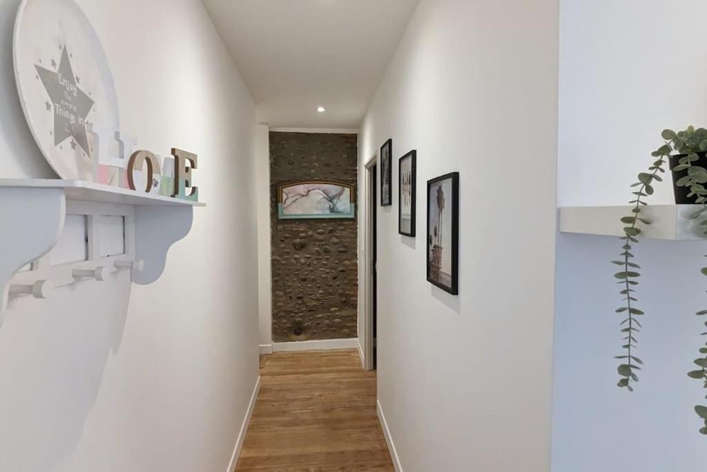 Cosy Queen -3Ch- Centre Ville & Parking Privee - Wifi Haut Debit 포 외부 사진