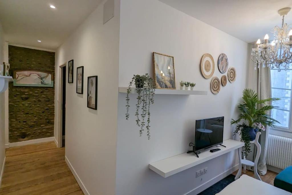 Cosy Queen -3Ch- Centre Ville & Parking Privee - Wifi Haut Debit 포 외부 사진